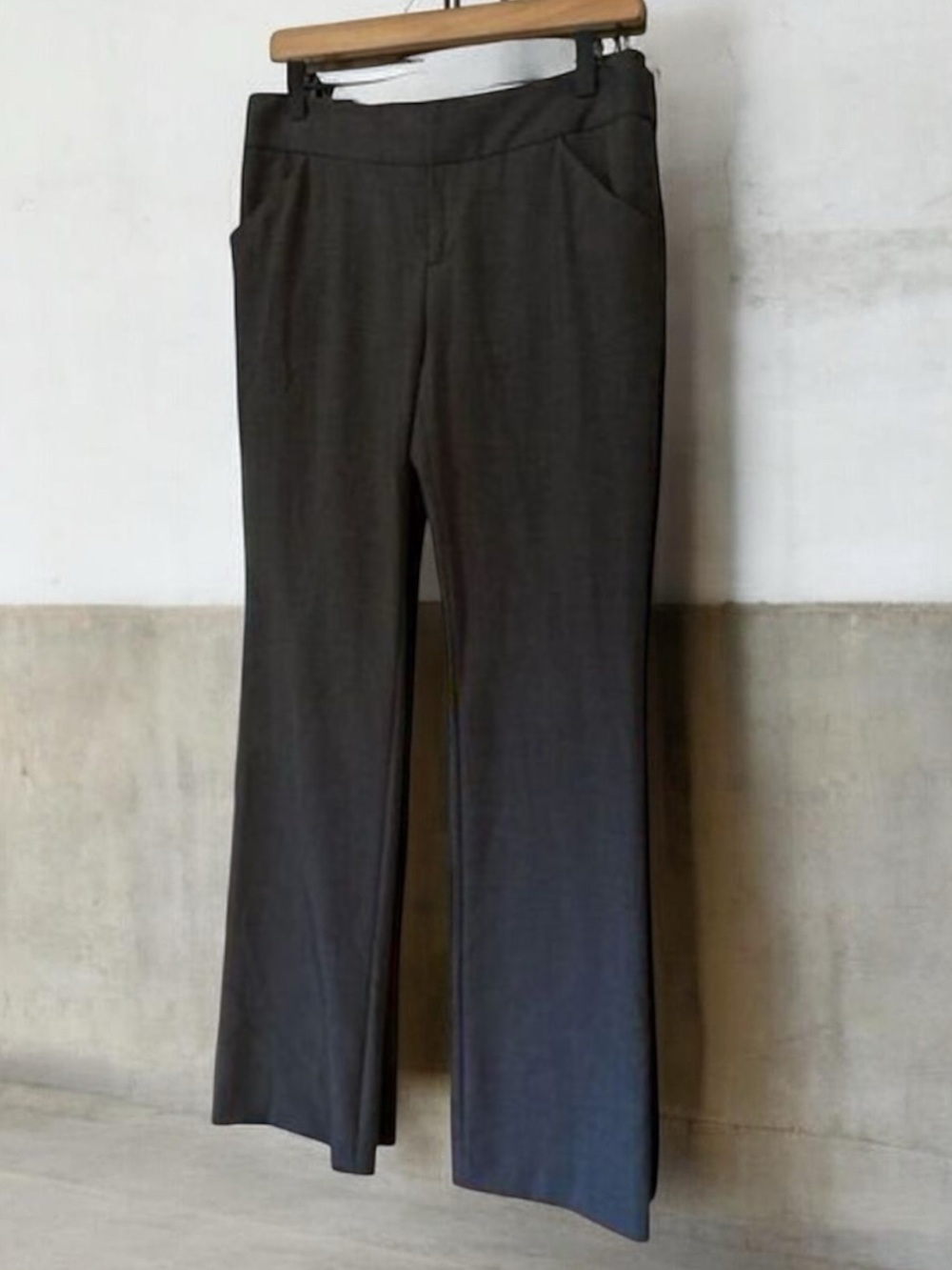 Gianni Bini Gray Straight Leg Trouser Pants Size 4